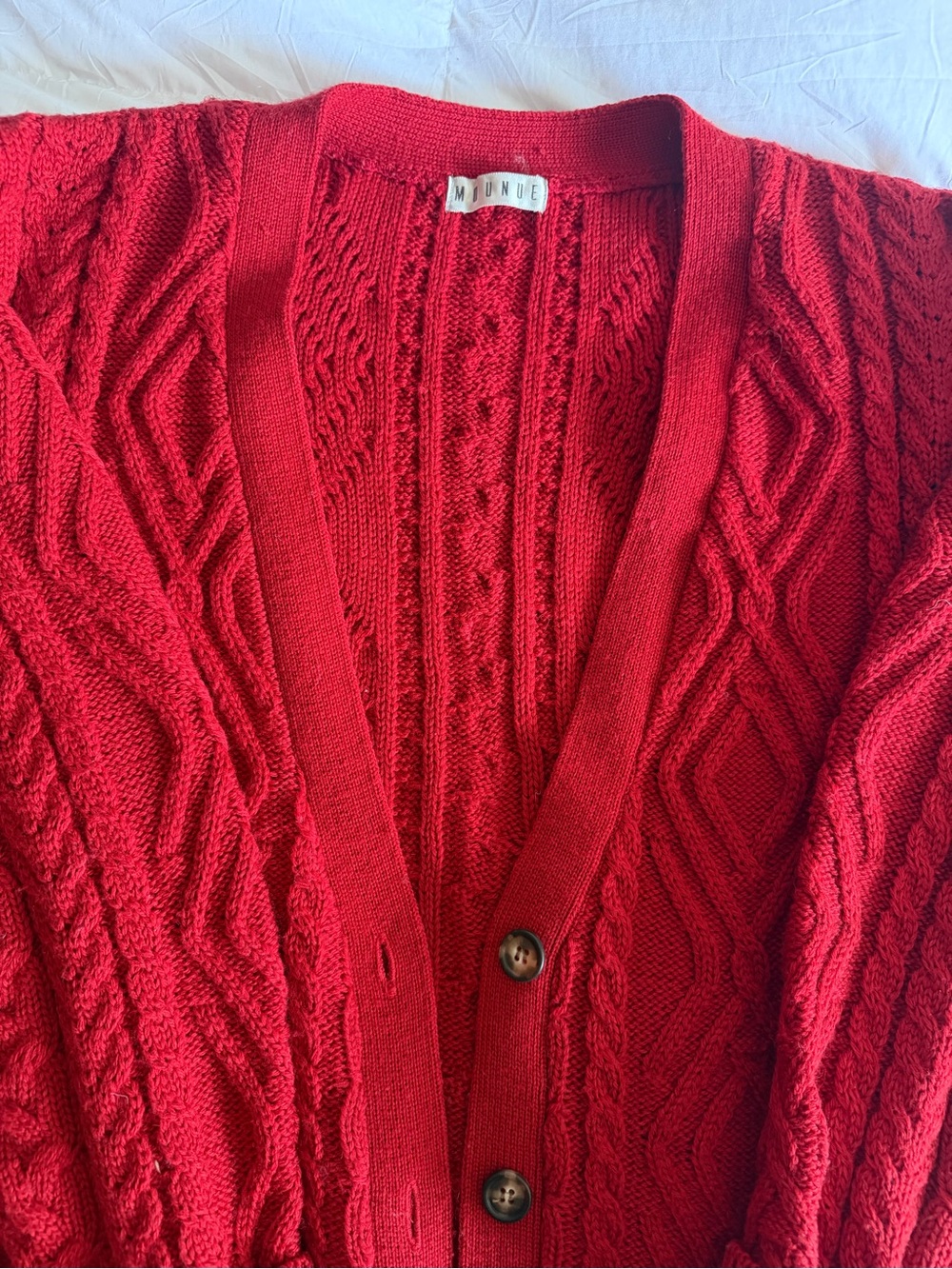 🍓Vintage Red Cable Knit Button-Up Cardigan Sweater - Picture 3 of 9